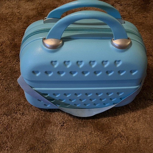 Hello Kitty Travel Makeup Hardshell Bag - Picture 2 of 9